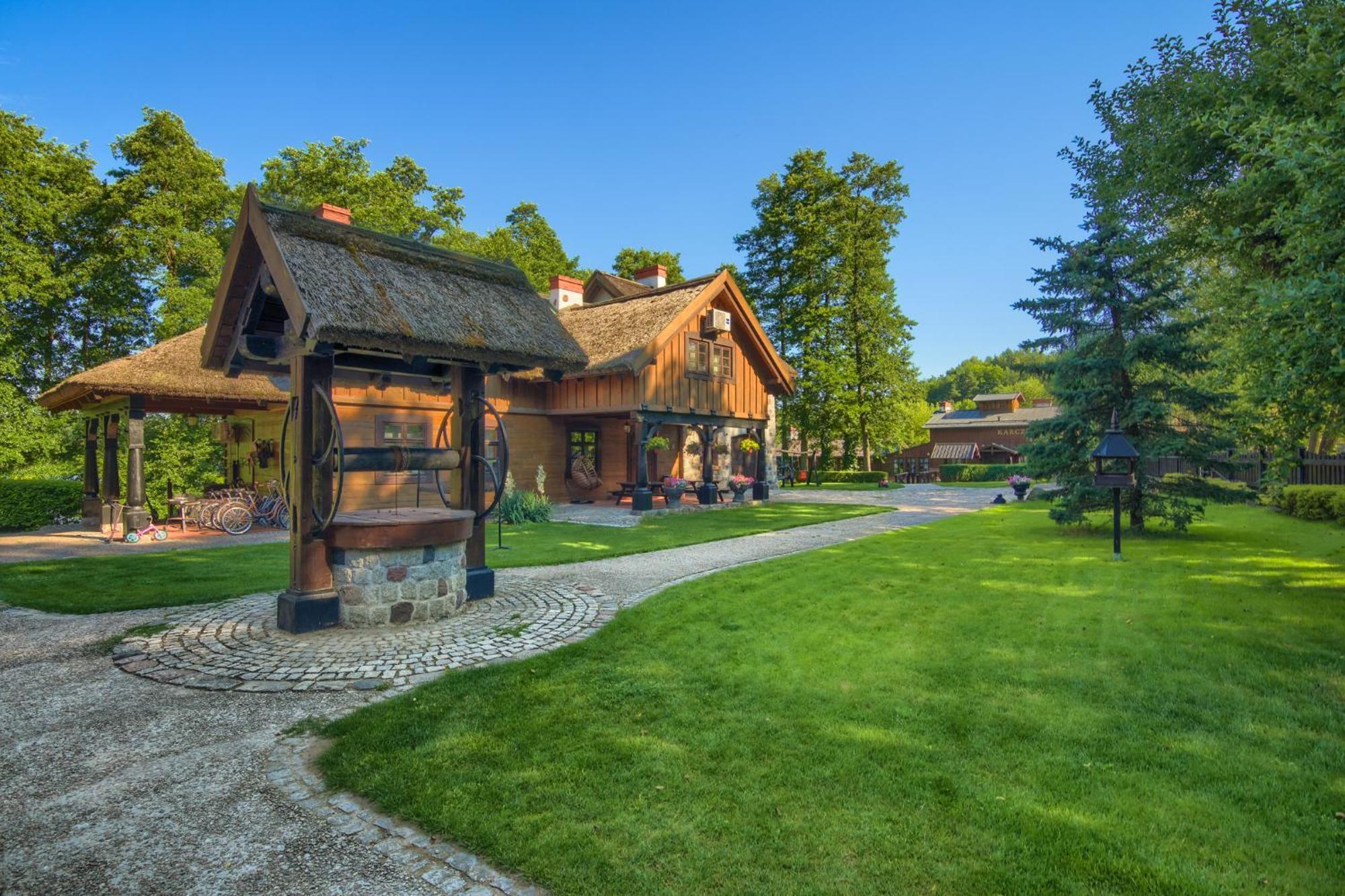 Hotel Dworek Wapionka Gorzno  Exterior photo
